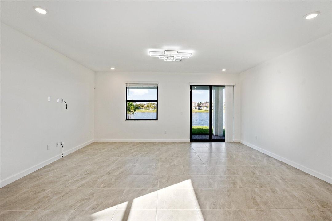 En Renta: $4,500 (5 camas, 3 baños, 3252 Pies cuadrados)