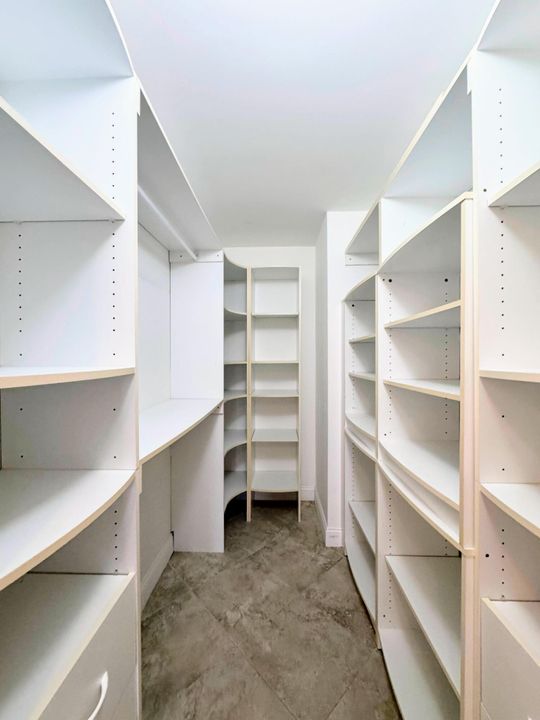 Под контрактом: $275,000 (2 спален, 2 ванн, 1254 Квадратных фут)