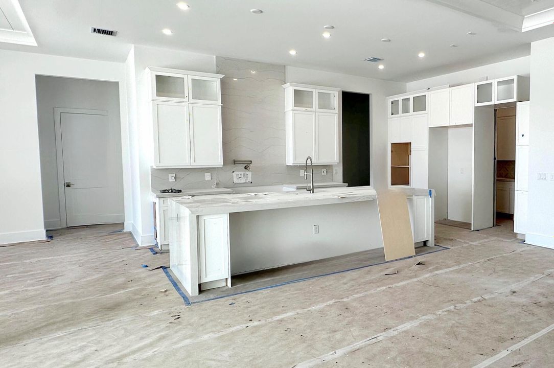 На продажу: $7,299,999 (5 спален, 7 ванн, 5481 Квадратных фут)