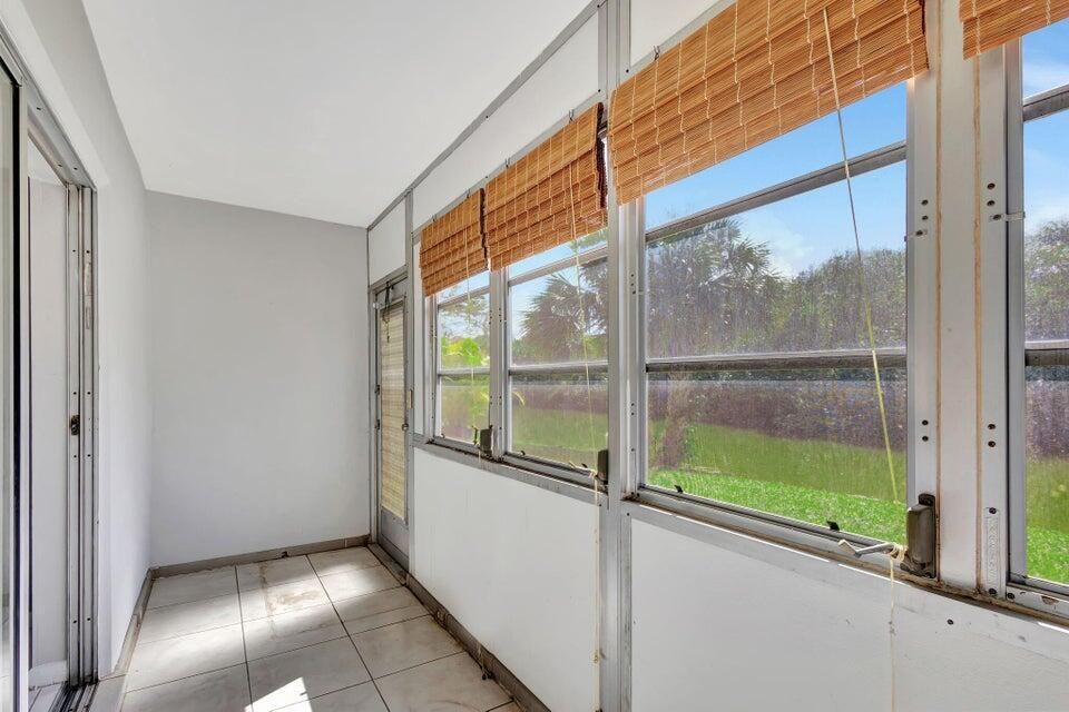 На продажу: $85,900 (1 спален, 1 ванн, 570 Квадратных фут)