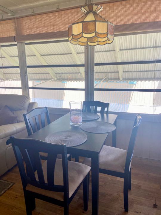 На продажу: $45,000 (2 спален, 2 ванн, 1400 Квадратных фут)