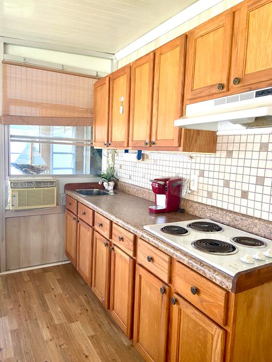 На продажу: $45,000 (2 спален, 2 ванн, 1400 Квадратных фут)