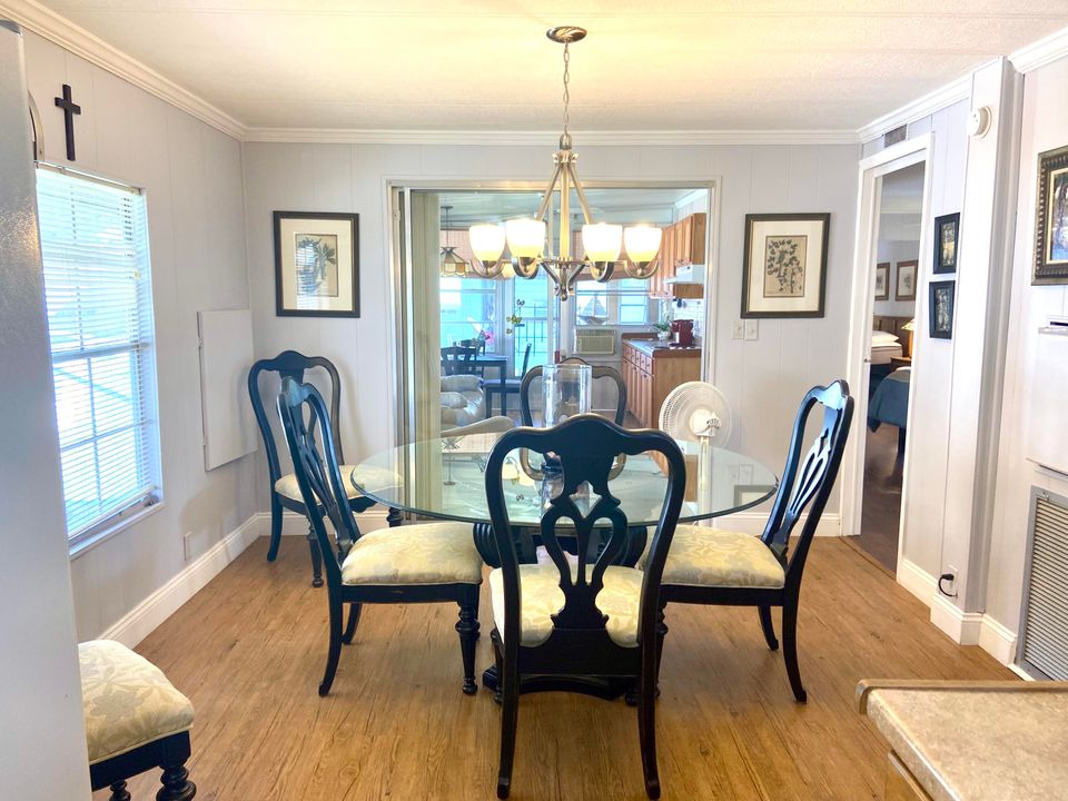 На продажу: $45,000 (2 спален, 2 ванн, 1400 Квадратных фут)