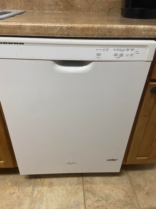 На продажу: $45,000 (2 спален, 2 ванн, 1400 Квадратных фут)