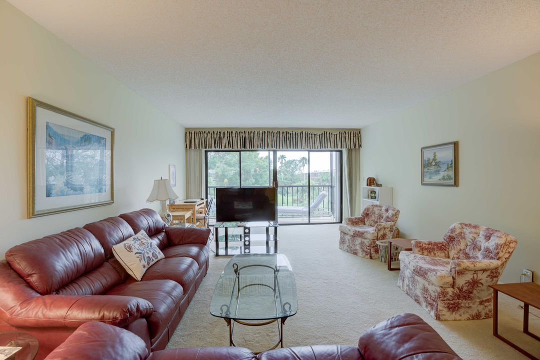 Под контрактом: $2,500 (2 спален, 2 ванн, 1520 Квадратных фут)