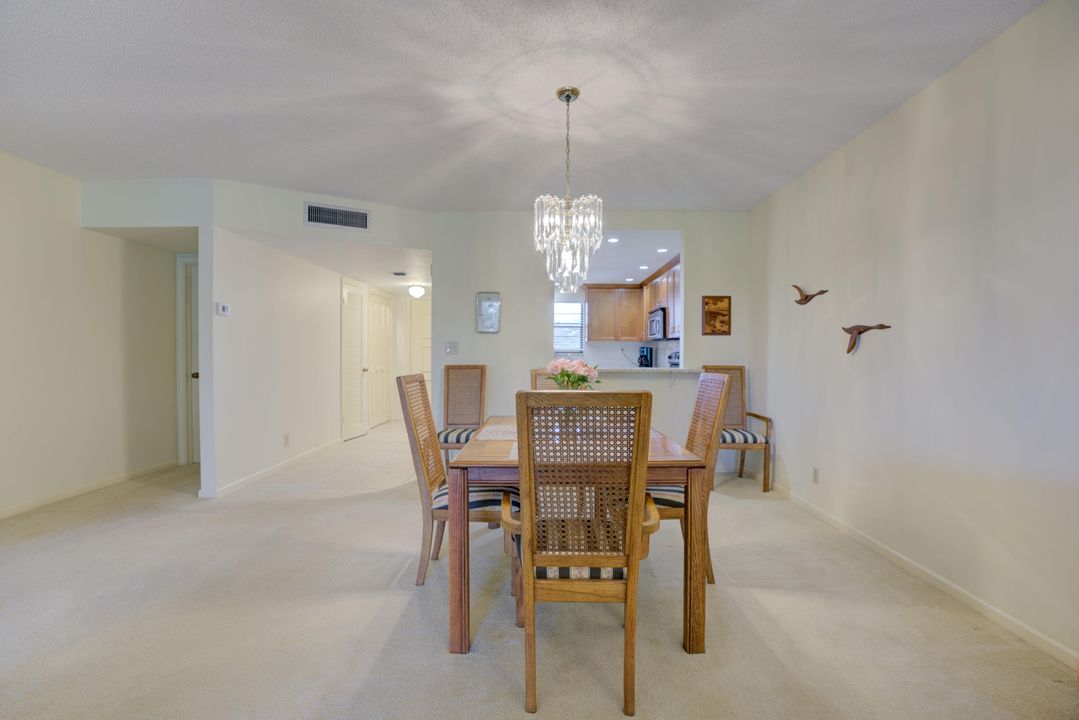 Под контрактом: $2,500 (2 спален, 2 ванн, 1520 Квадратных фут)