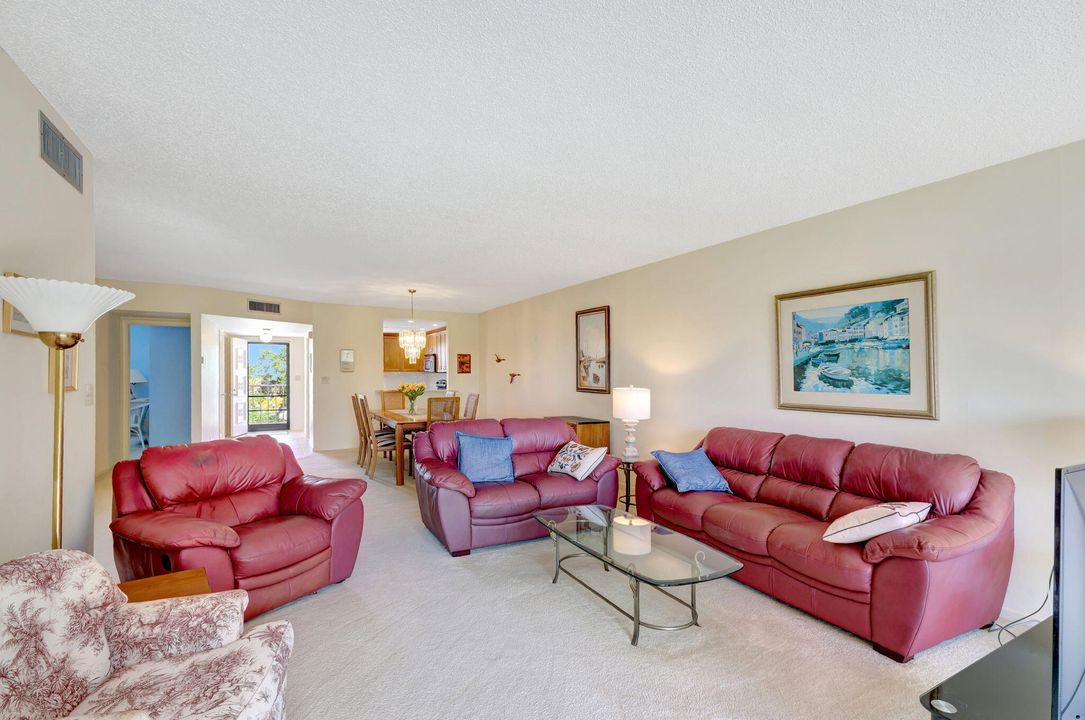 Под контрактом: $2,500 (2 спален, 2 ванн, 1520 Квадратных фут)