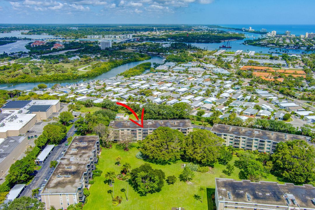 Под контрактом: $2,500 (2 спален, 2 ванн, 1520 Квадратных фут)