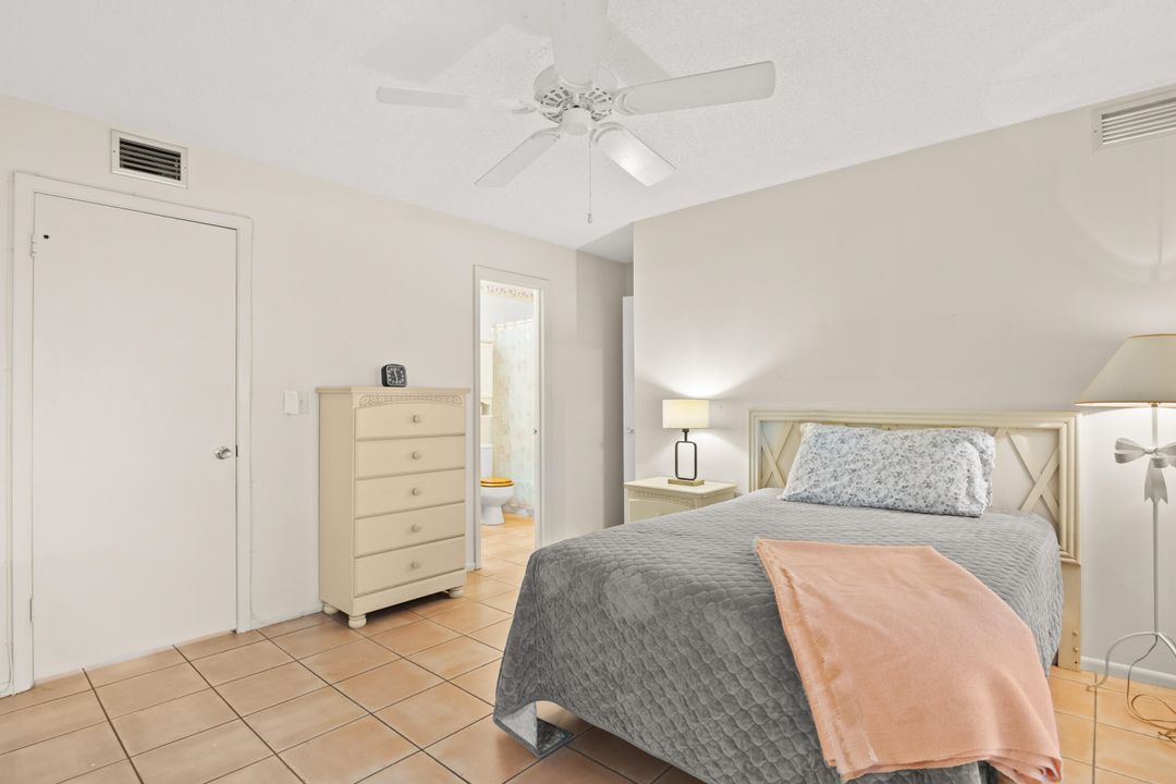 For Sale: $110,000 (1 beds, 1 baths, 695 Square Feet)