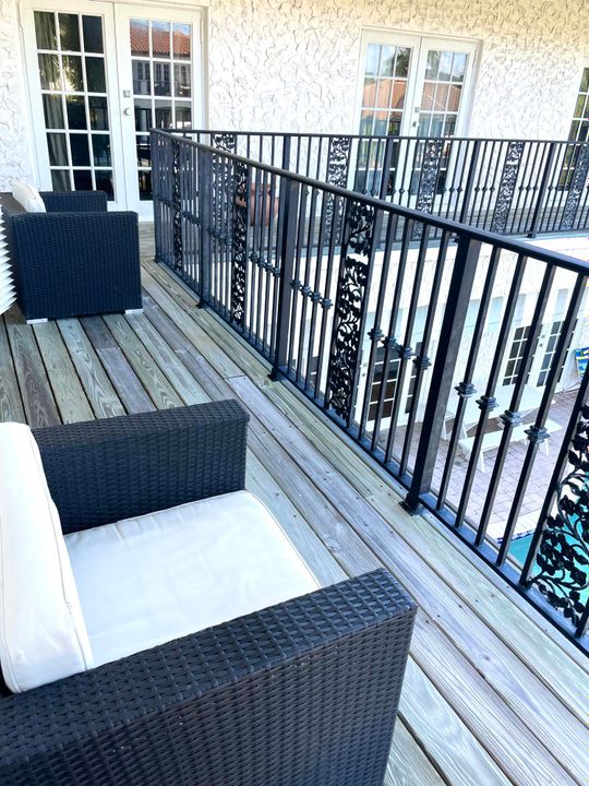 出租: $16,750 (4 贝兹, 6 浴室, 3943 平方英尺)