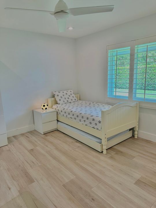 В аренду: $16,000 (5 спален, 4 ванн, 3448 Квадратных фут)