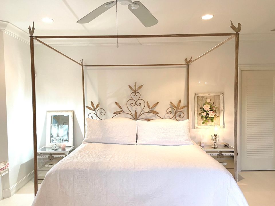 出租: $16,750 (4 贝兹, 6 浴室, 3943 平方英尺)