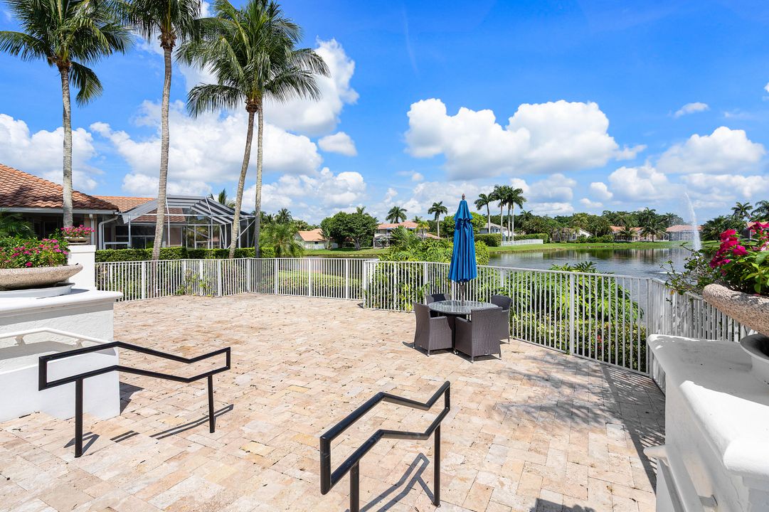 合同活跃: $1,149,000 (4 贝兹, 3 浴室, 2676 平方英尺)