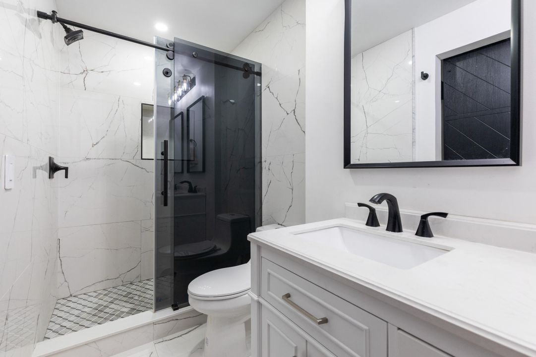 合同活跃: $449,000 (2 贝兹, 2 浴室, 1398 平方英尺)