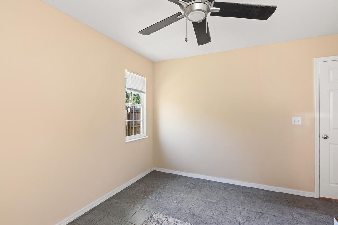 合同活跃: $309,000 (3 贝兹, 2 浴室, 1261 平方英尺)