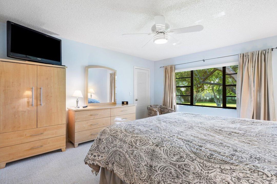 Под контрактом: $6,500 (2 спален, 2 ванн, 1388 Квадратных фут)