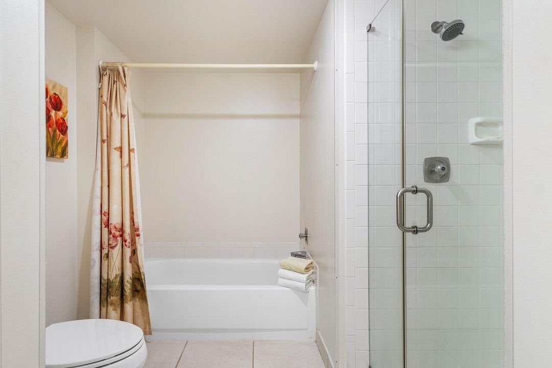 Под контрактом: $6,500 (2 спален, 2 ванн, 1388 Квадратных фут)