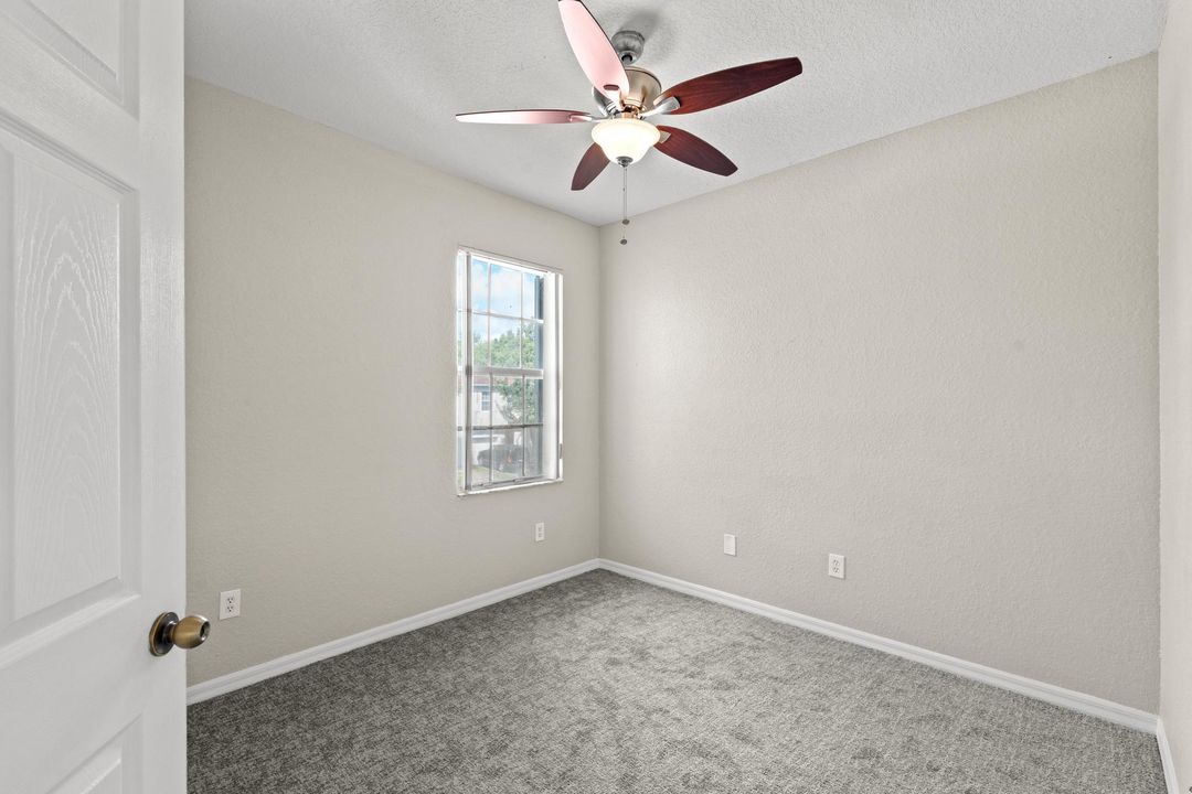 Active With Contract: $2,550 (3 beds, 2 baths, 1711 Square Feet)