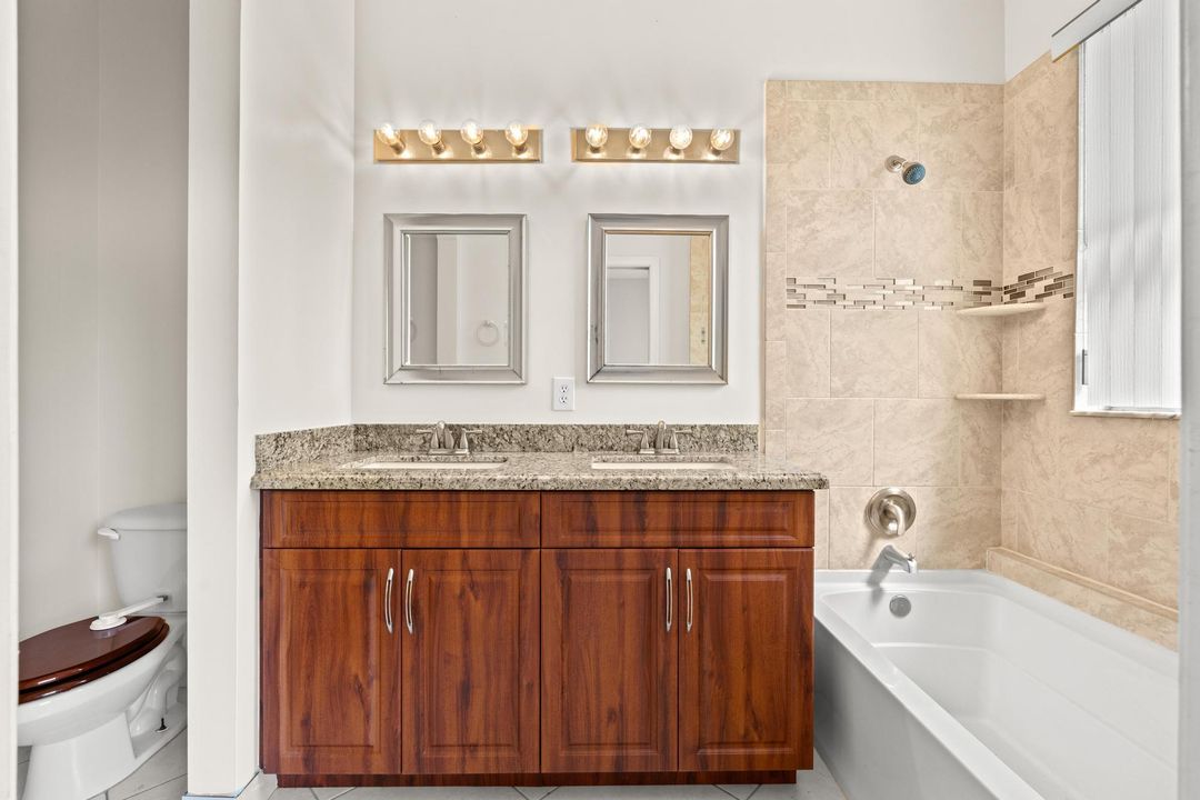 Active With Contract: $2,550 (3 beds, 2 baths, 1711 Square Feet)