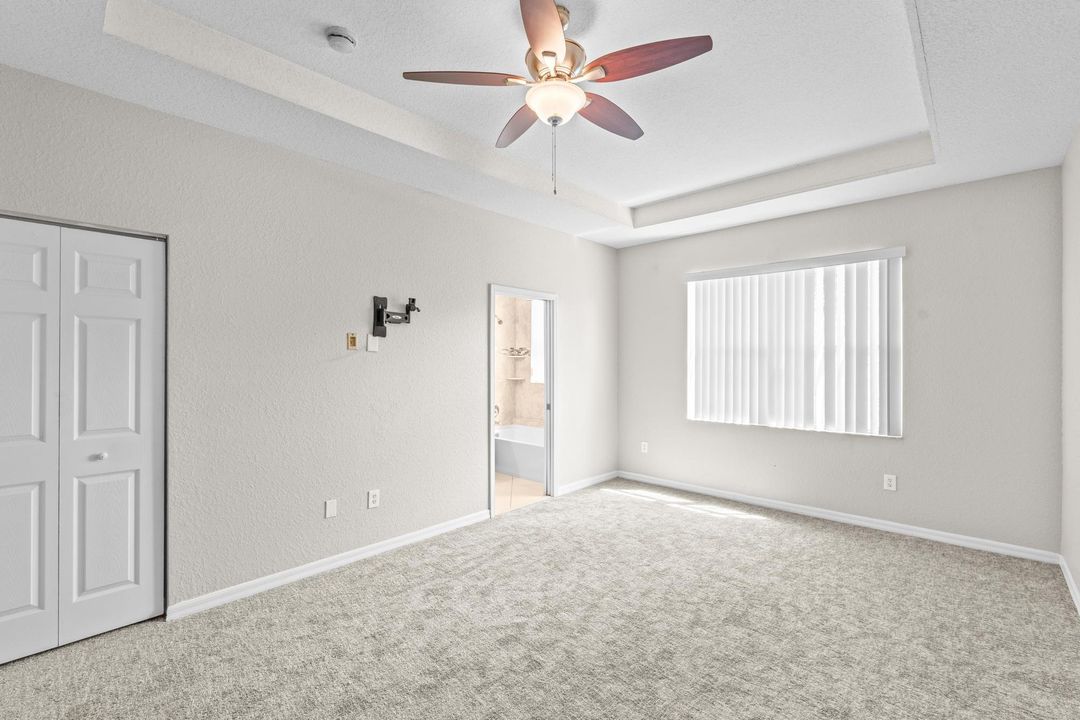 Active With Contract: $2,550 (3 beds, 2 baths, 1711 Square Feet)