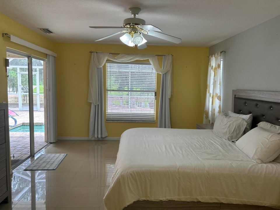 For Rent: $2,400 (4 beds, 2 baths, 1920 Square Feet)