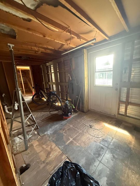 Под контрактом: $150,000 (0 спален, 1 ванн, 1152 Квадратных фут)