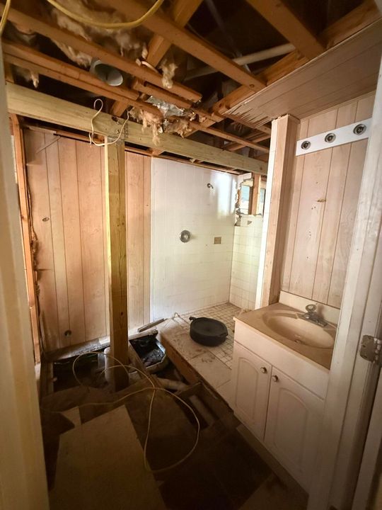 Под контрактом: $150,000 (0 спален, 1 ванн, 1152 Квадратных фут)