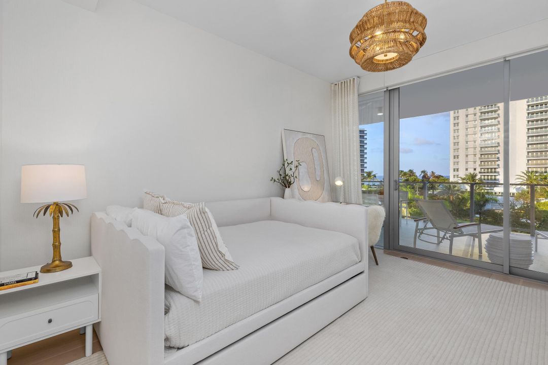 На продажу: $11,995,000 (4 спален, 3 ванн, 4205 Квадратных фут)