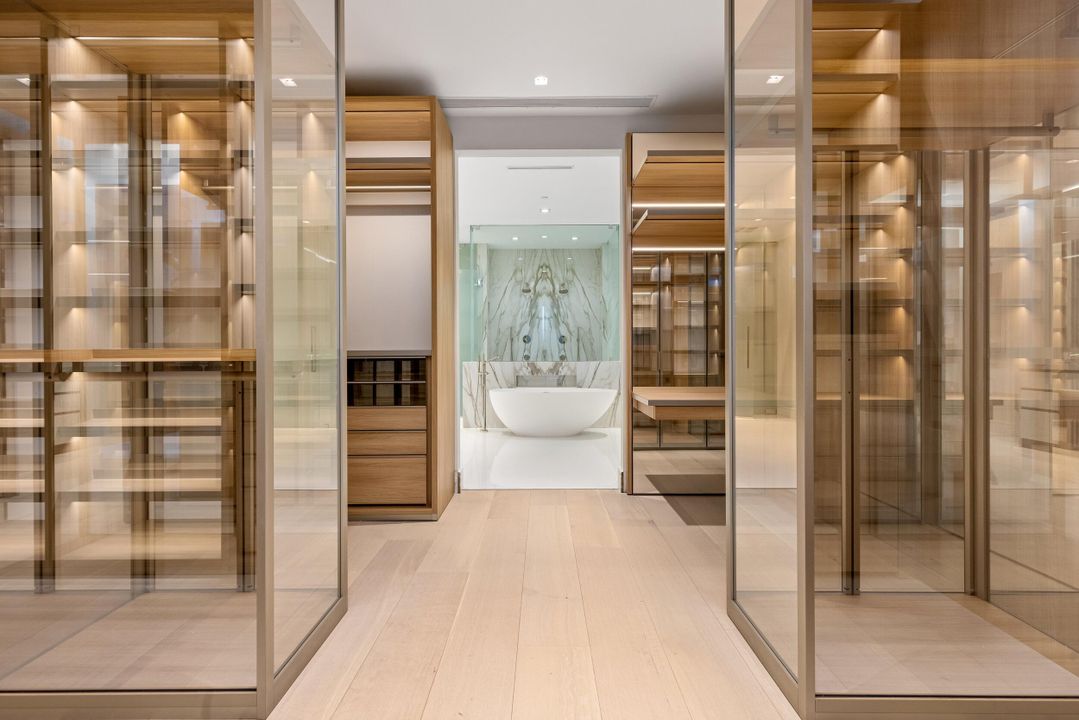 На продажу: $11,995,000 (4 спален, 3 ванн, 4205 Квадратных фут)