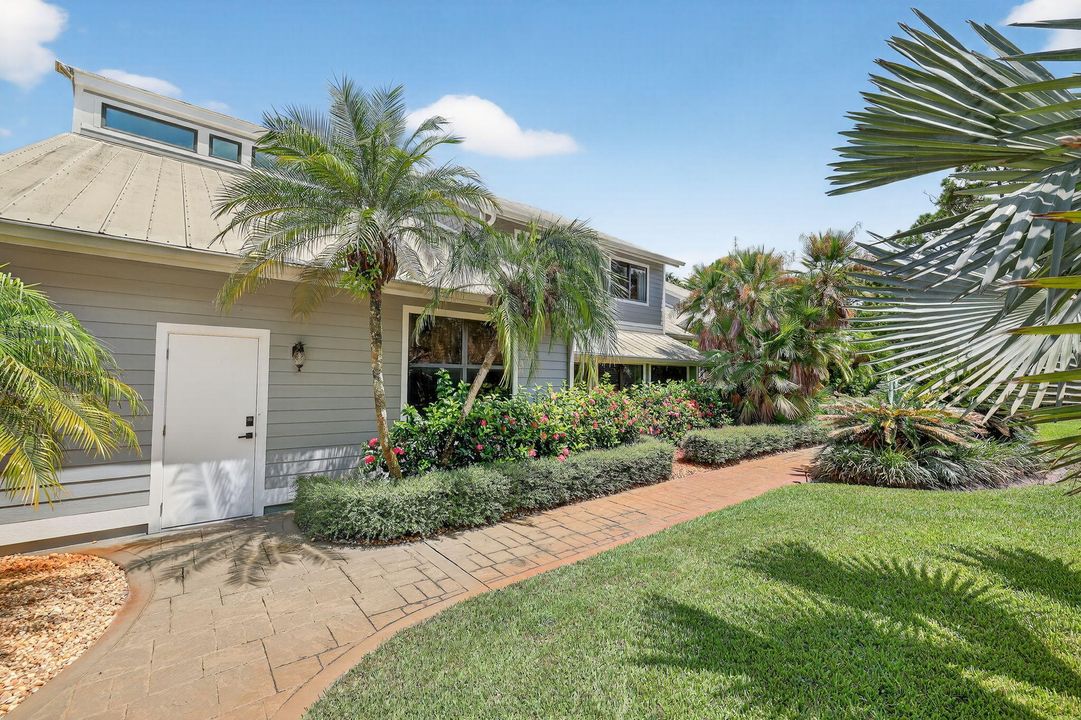 待售: $1,499,999 (5 贝兹, 3 浴室, 5450 平方英尺)