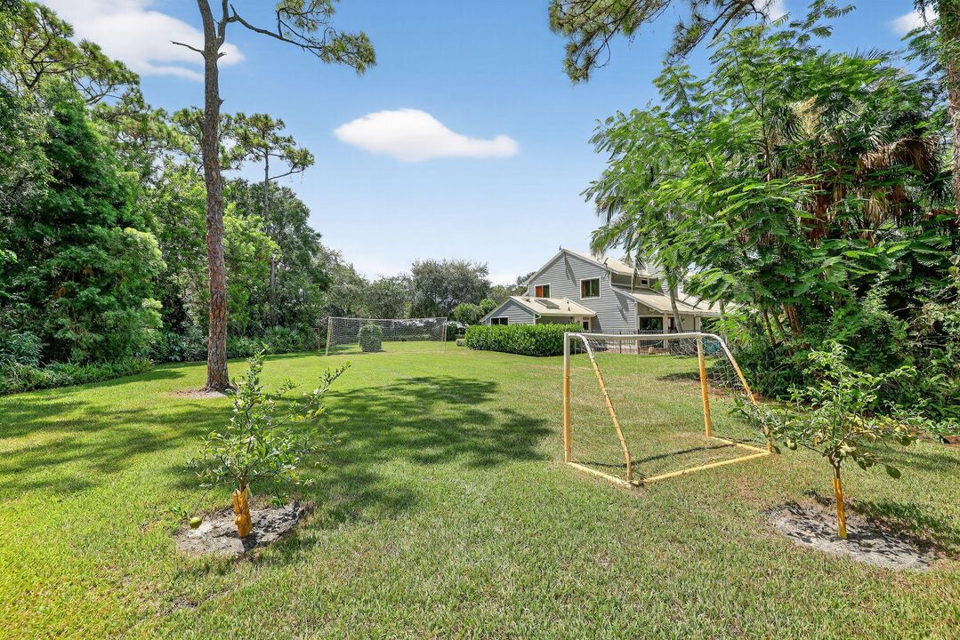 待售: $1,499,999 (5 贝兹, 3 浴室, 5450 平方英尺)