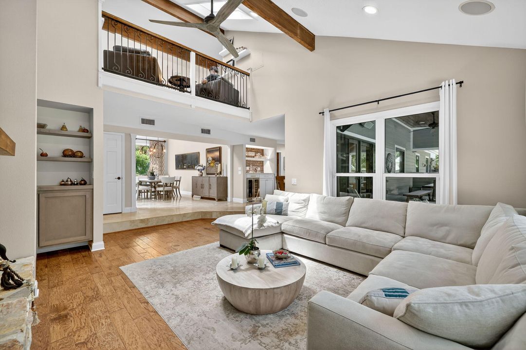 待售: $1,499,999 (5 贝兹, 3 浴室, 5450 平方英尺)