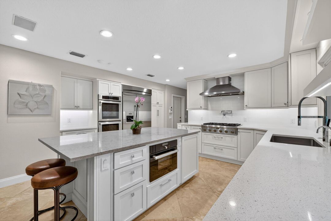 待售: $1,499,999 (5 贝兹, 3 浴室, 5450 平方英尺)