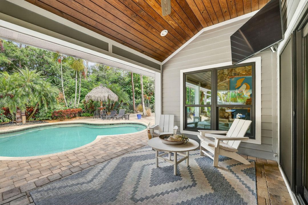 待售: $1,499,999 (5 贝兹, 3 浴室, 5450 平方英尺)