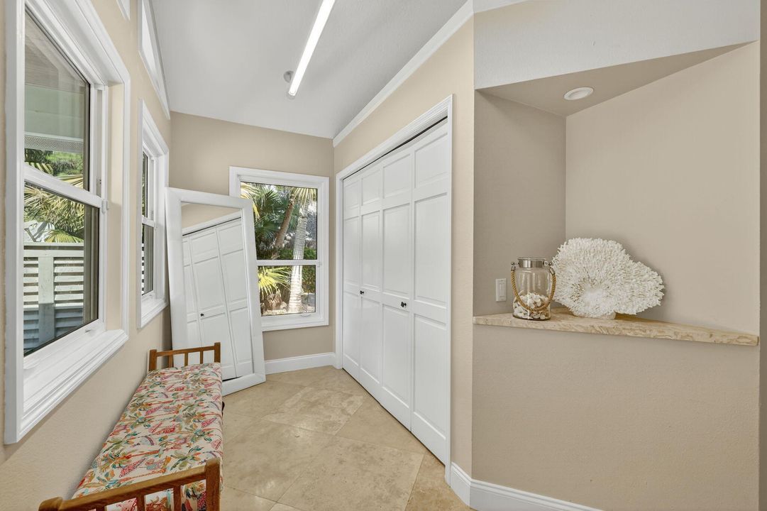 待售: $1,499,999 (5 贝兹, 3 浴室, 5450 平方英尺)