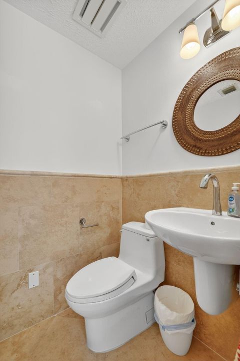 待售: $1,499,999 (5 贝兹, 3 浴室, 5450 平方英尺)