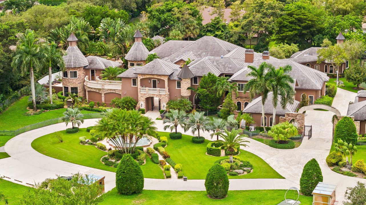 待售: $6,850,000 (7 贝兹, 8 浴室, 14371 平方英尺)