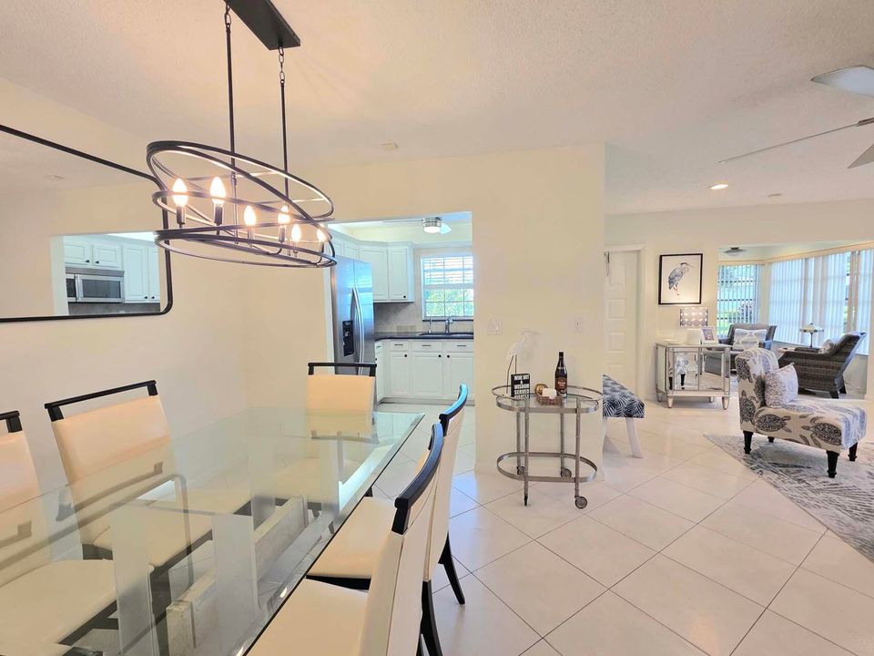 En Venta: $239,000 (2 camas, 2 baños, 1186 Pies cuadrados)