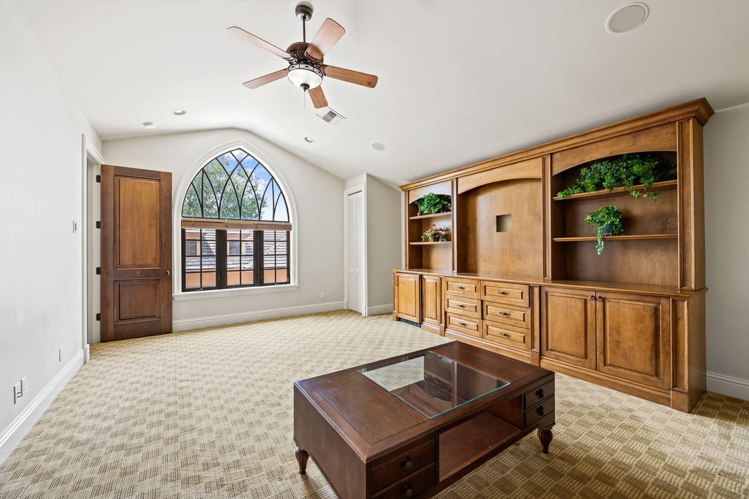 待售: $6,850,000 (7 贝兹, 8 浴室, 14371 平方英尺)