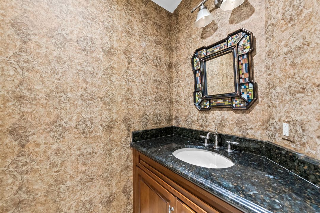 待售: $6,850,000 (7 贝兹, 8 浴室, 14371 平方英尺)