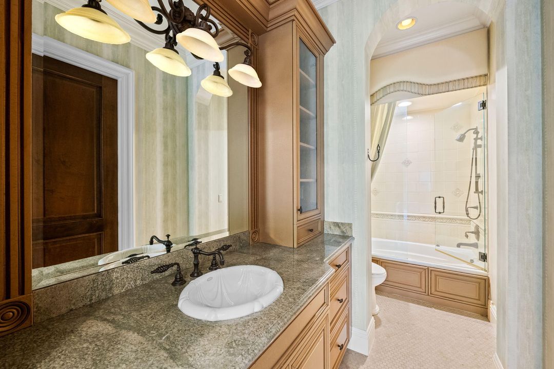 待售: $6,850,000 (7 贝兹, 8 浴室, 14371 平方英尺)