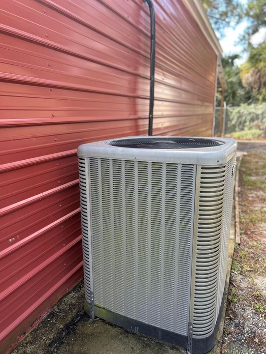 For Sale: $255,000 (2 beds, 1 baths, 528 Square Feet)