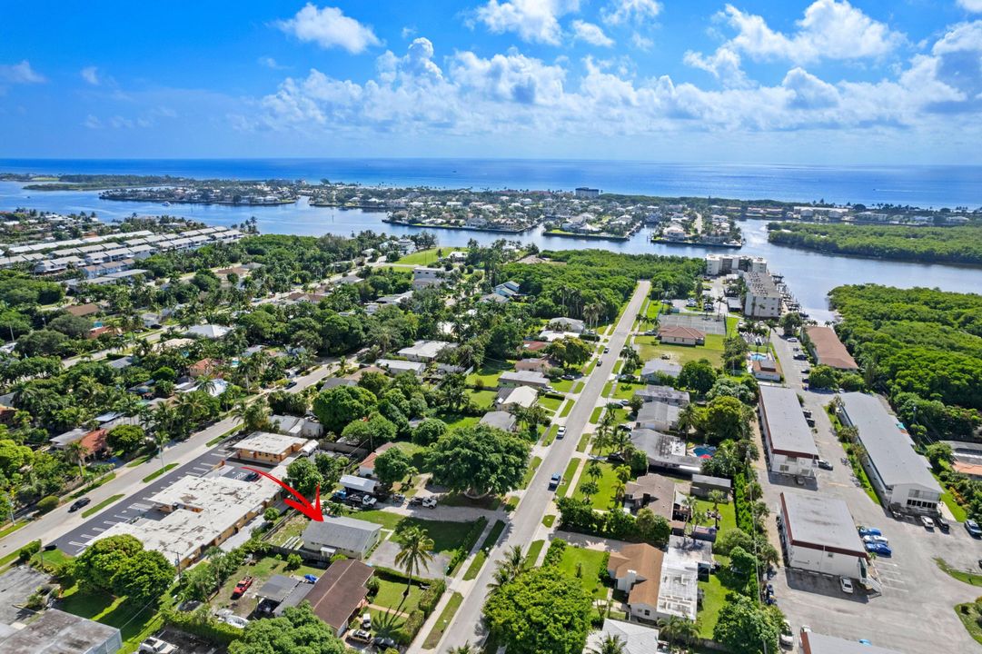 Recently Rented: $1,775 (1 beds, 1 baths, 700 Square Feet)