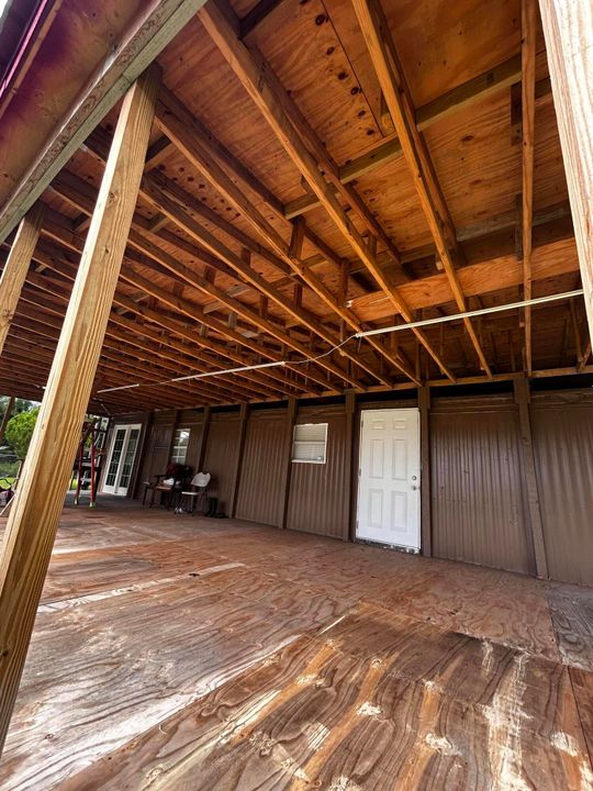 For Sale: $255,000 (2 beds, 1 baths, 528 Square Feet)