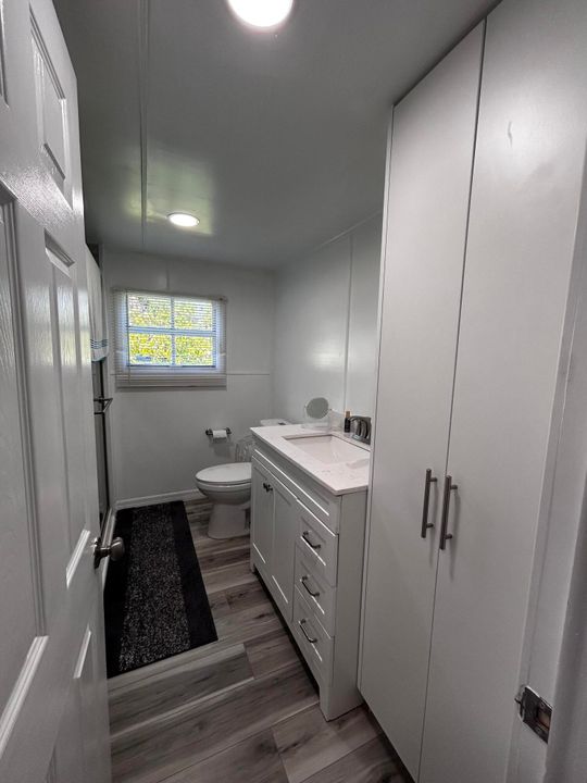 For Sale: $255,000 (2 beds, 1 baths, 528 Square Feet)