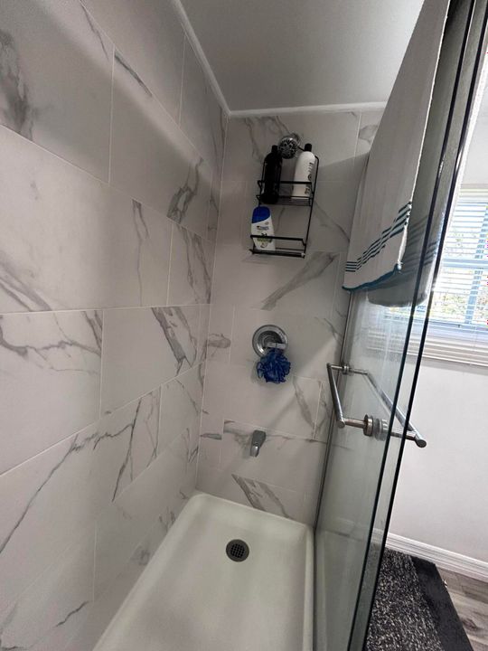 For Sale: $255,000 (2 beds, 1 baths, 528 Square Feet)