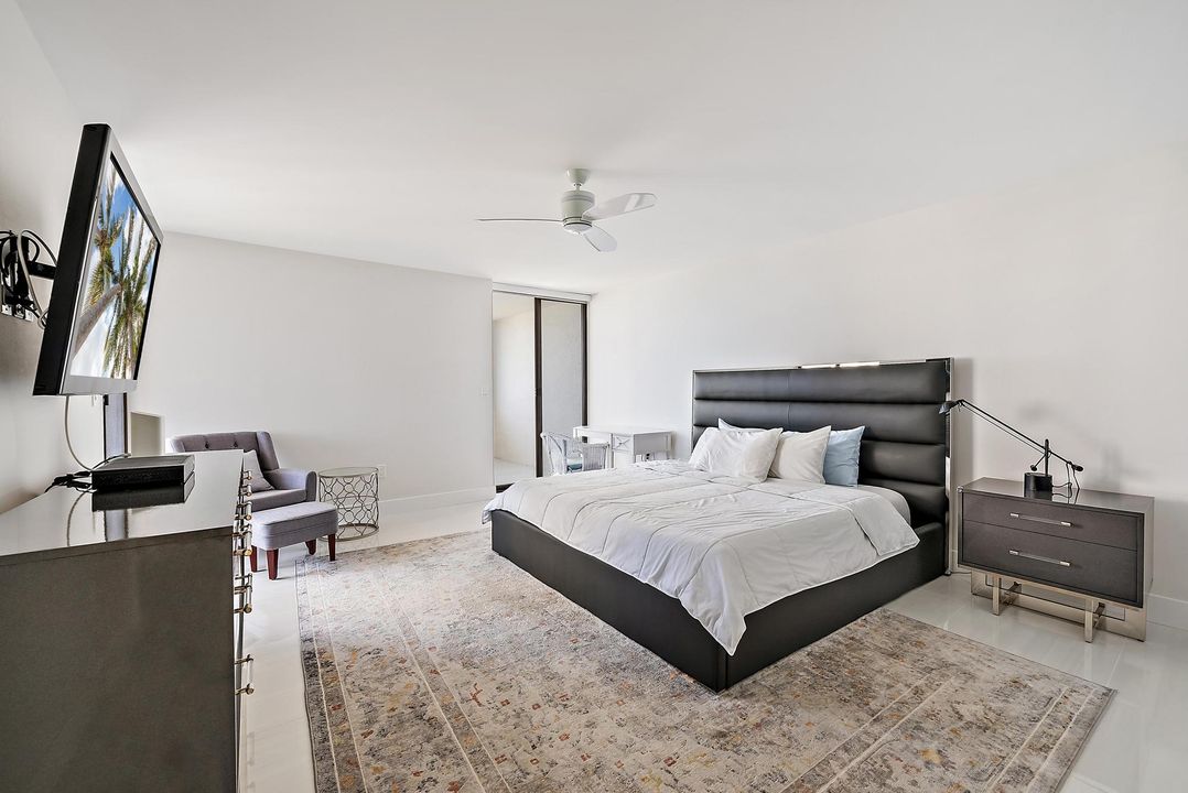 合同活跃: $7,500 (2 贝兹, 2 浴室, 1823 平方英尺)