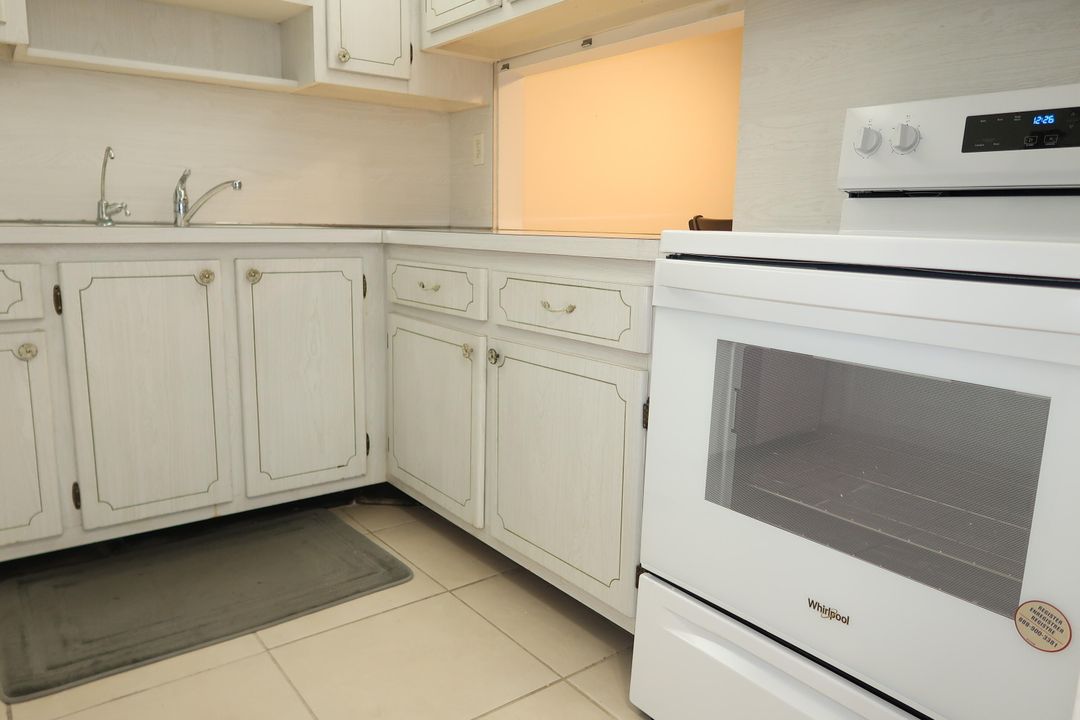 Activo con contrato: $45,000 (1 camas, 1 baños, 744 Pies cuadrados)