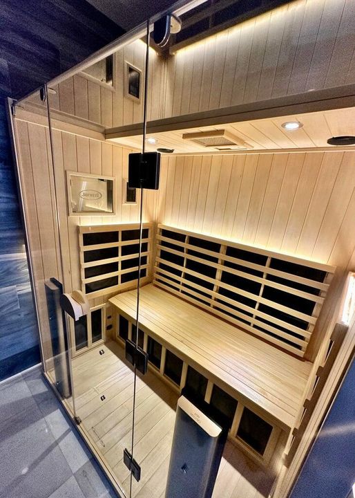 Active With Contract: $4,250 (1 beds, 1 baths, 1018 Square Feet)