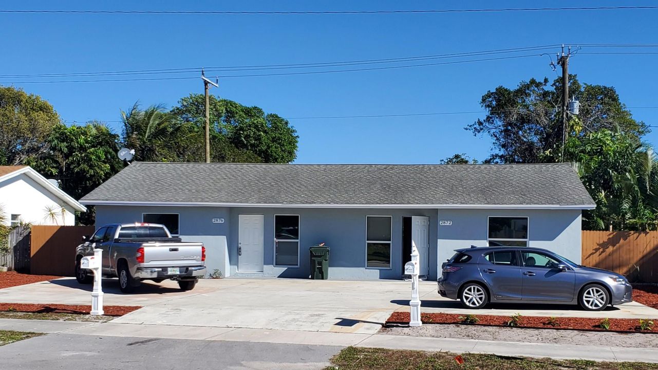 Recently Rented: $2,200 (2 beds, 1 baths, 800 Square Feet)